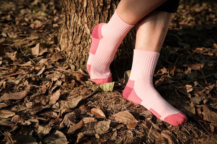 袜子新款 棉足坊 脚底拉毛女生运动袜 徒步登上运动